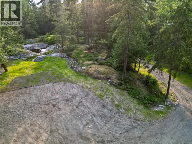 831 WINDJAMMER ROAD, Bowen Island, British Columbia V0N1G2