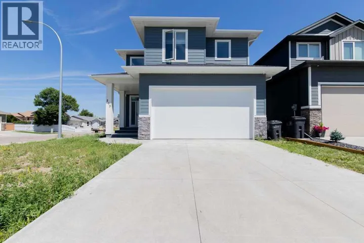 213 Greenwood Road, Coalhurst, Alberta T0L0V2