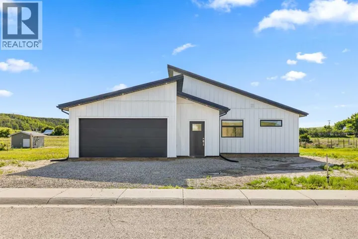 8 Diamond Valley Close, Rural Kneehill County, Alberta T0M0L0