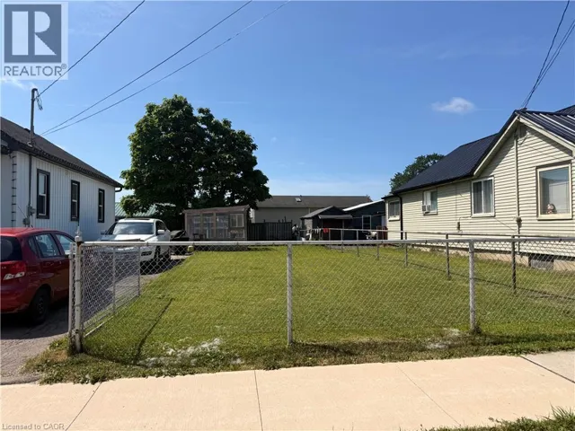 VL BROADWAY Avenue, Welland, Ontario L3C5L0