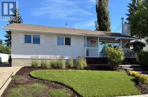 134 Wiltshire Boulevard, Red Deer, Alberta T4N6B6