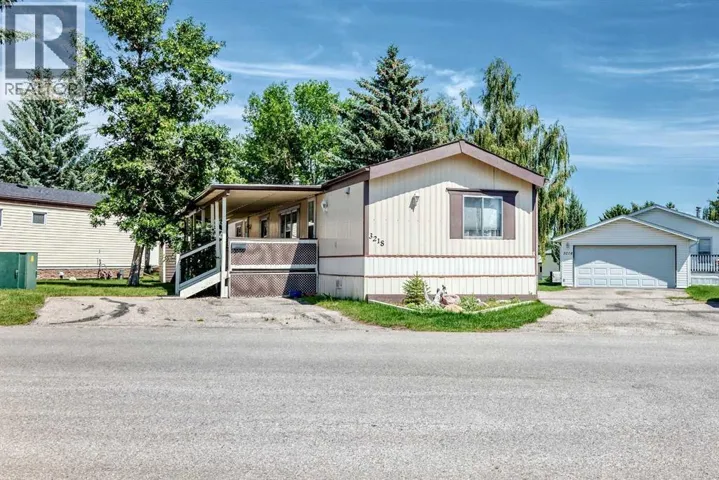 3218 Burroughs Manor NE, Calgary, Alberta T1Y6K2