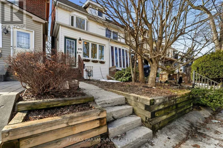 670 RHODES AVENUE, Toronto (Greenwood-Coxwell), Ontario M4J4X6