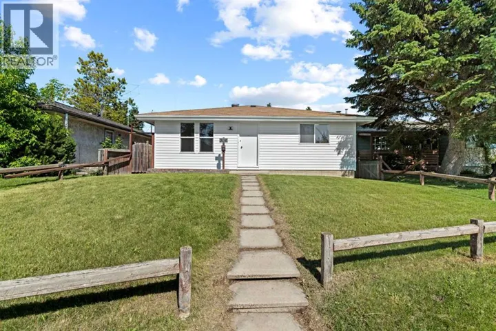 3116 39 Street SE, Calgary, Alberta T2B1B1