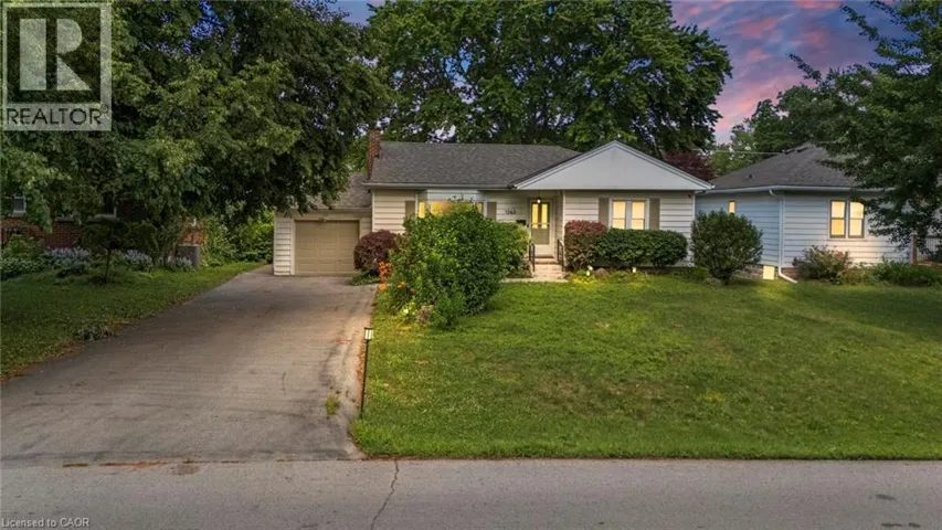 1063 JOAN Drive, Burlington, Ontario L7T3H3