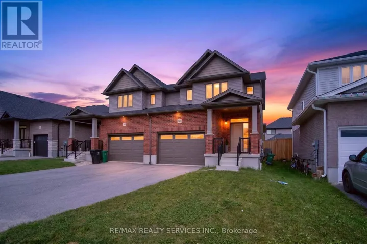 138 WOODBERRY CRESCENT, Woolwich, Ontario N3B0E5