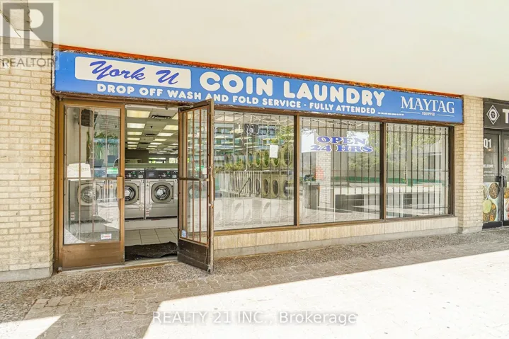 45 FOUR WINDS DRIVE, Toronto (York University Heights), Ontario M3J1K7