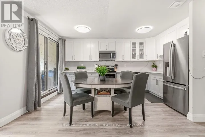 157 - 1066 FALGARWOOD DRIVE, Oakville (FA Falgarwood), Ontario L6H2P3
