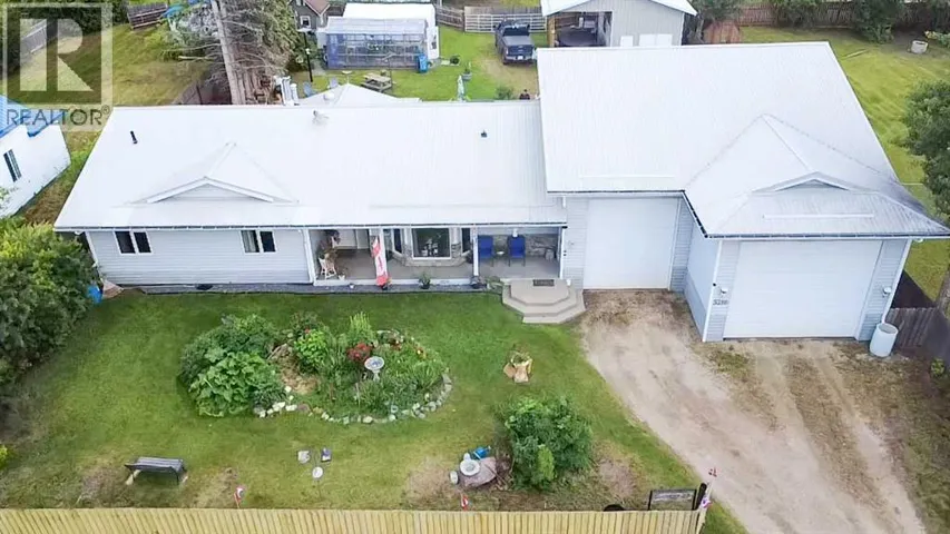 5216 51 Avenue, Valleyview, Alberta T4N4B4
