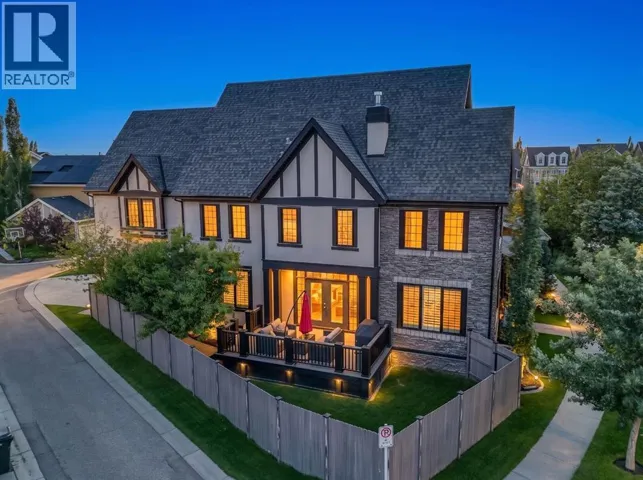 29 Mary Dover Drive SW, Calgary, Alberta T3E7M6