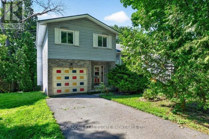 30 LIMERIDGE DRIVE, Kingston (Kingston East (Incl Barret Crt)), Ontario K7K6M3