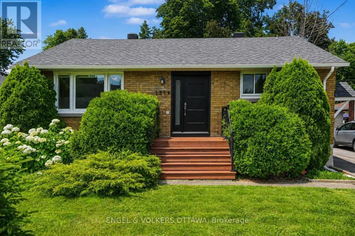 1319 KINGSTON AVENUE, Ottawa, Ontario K1Z8K9