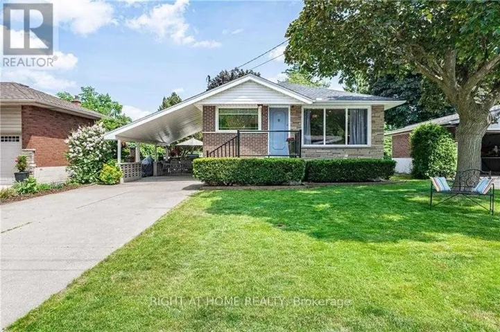 118 BRIARWOOD CRESCENT, Hamilton (Buchanan), Ontario L9C4C4
