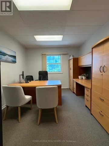 4 - 45 KING STREET E, Brockville, Ontario K6V1A7