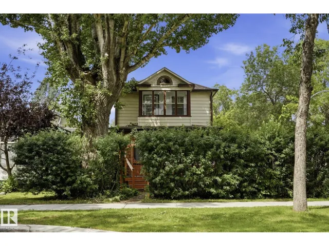 11254 95A ST NW, Edmonton, Alberta T5G1N8