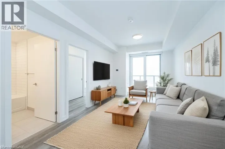 15 WELLINGTON Street S Unit# 907, Kitchener, Ontario N2G0E4