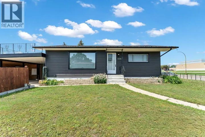 1120 1 Avenue NE, Medicine Hat, Alberta T1A5Z6