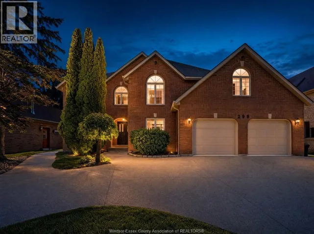 299 RUSSEL WOODS DRIVE, Tecumseh, Ontario N8N4K4