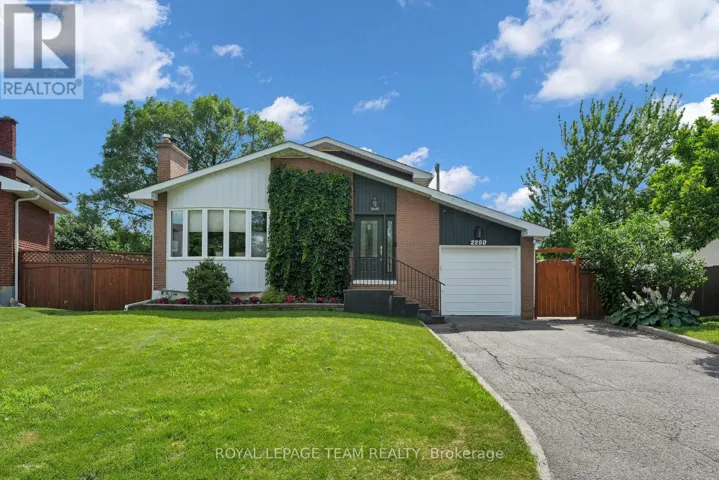 2250 URBANDALE DRIVE, Ottawa, Ontario K1G3G6
