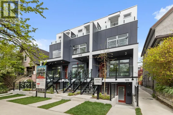 202 2135 E PENDER STREET, Vancouver, British Columbia V5L1X3