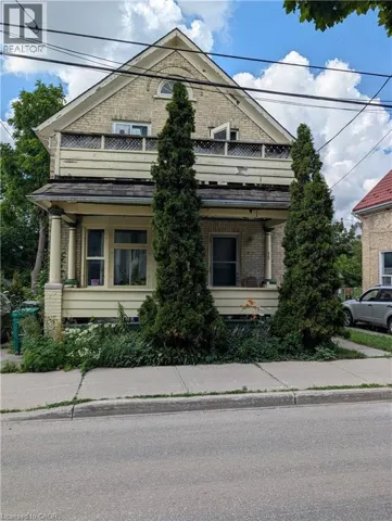 15 MARTIN Street, Kitchener, Ontario N2G2X1
