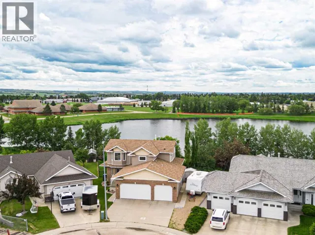 44 Lakes Close, Lacombe, Alberta T4L1S4