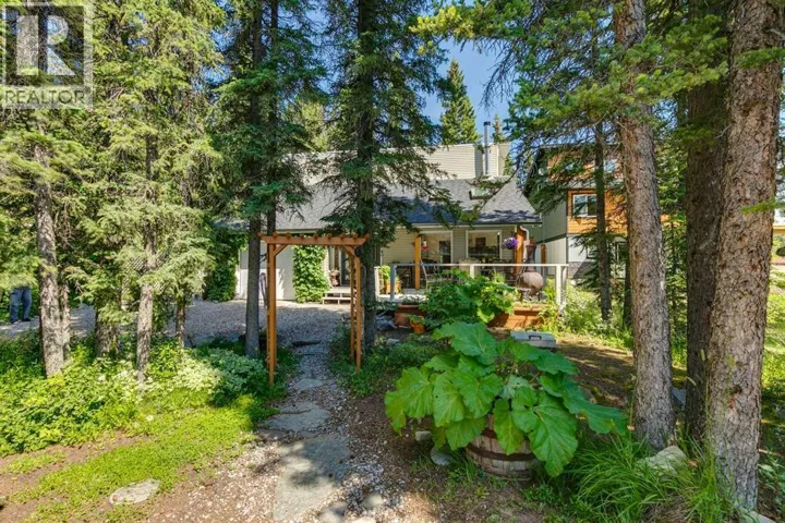 43 Bracken Road, Bragg Creek, Alberta T0L0K0
