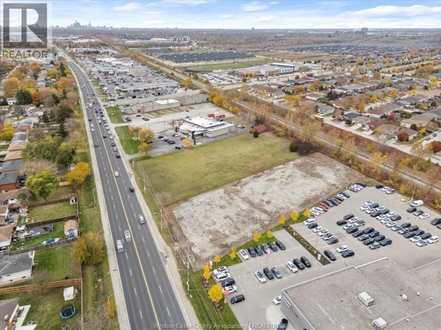 10982 TECUMSEH ROAD East, Windsor, Ontario N8R1A8