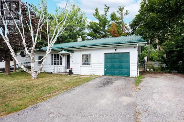 35 CLIFTON STREET, Kawartha Lakes (Fenelon Falls), Ontario K0M1N0