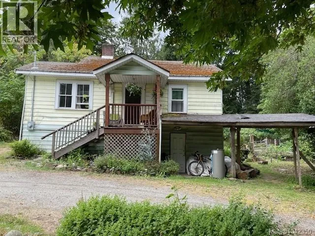 220 Fulford-Ganges Rd, Salt Spring, British Columbia V8K2K7