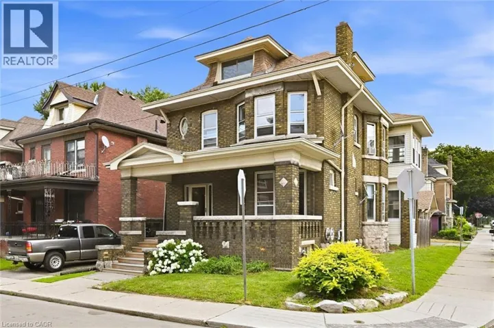 81 CARRICK Avenue, Hamilton, Ontario L8M2W4