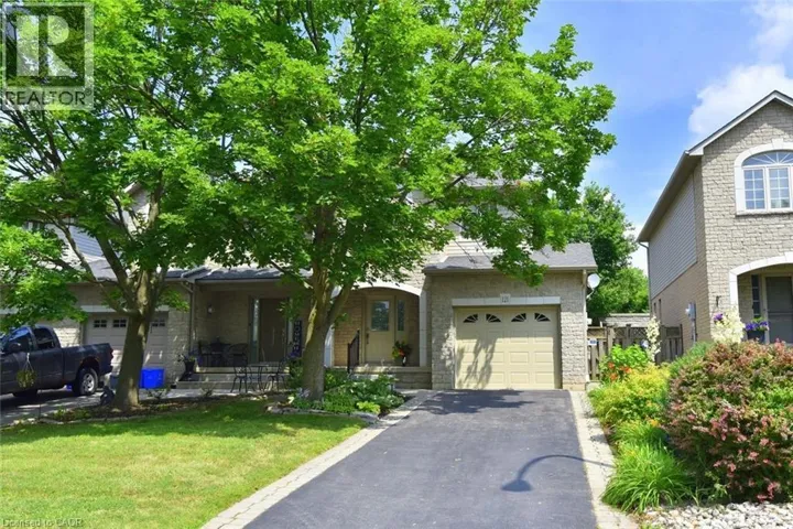 121 FOXBOROUGH Drive, Ancaster, Ontario L9G4Z1