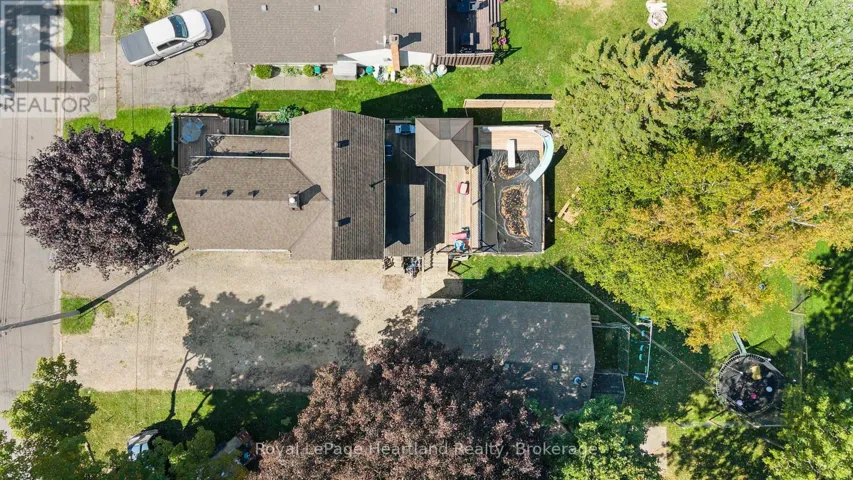 555 RAGLAN STREET, Minto, Ontario N0G2P0