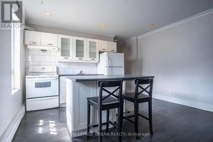 2 - 636 DANFORTH AVENUE, Toronto (North Riverdale), Ontario M4K1R2
