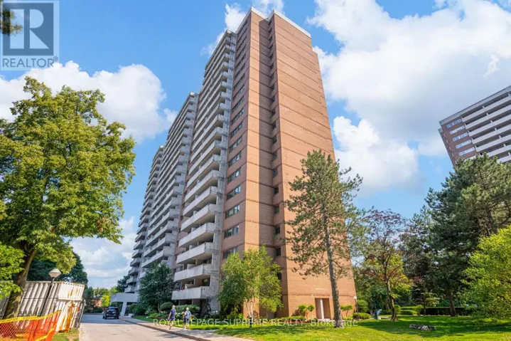 305 - 250 SCARLETT ROAD, Toronto (Rockcliffe-Smythe), Ontario M6N4X5