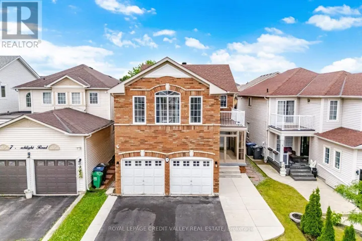 5 PORCHLIGHT ROAD, Brampton (Fletcher's Creek Village), Ontario L6X4S3