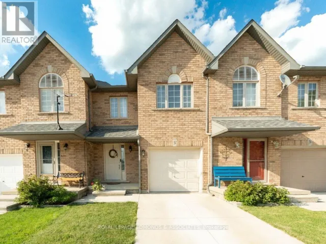 37 - 565 RYMAL ROAD E, Hamilton (Butler), Ontario L8W3Y3