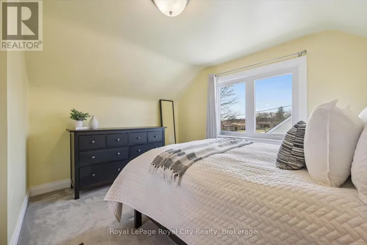 780