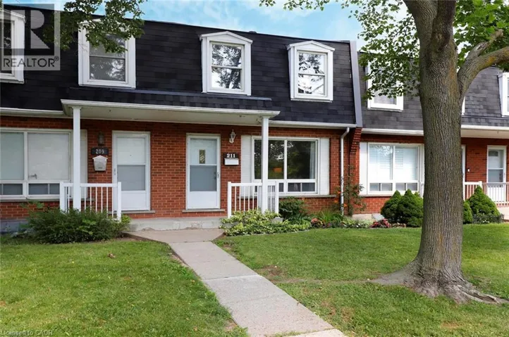 211 LAKE Avenue N, Hamilton, Ontario L8E1L5