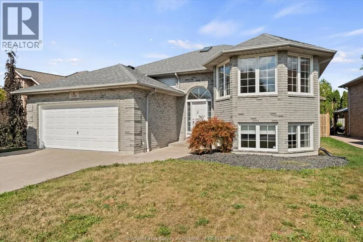 3316 Kenilworth, Windsor, Ontario N9E4R3