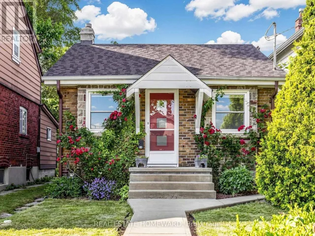 14 BEACHDALE AVENUE, Toronto (Birchcliffe-Cliffside), Ontario M1N1V8