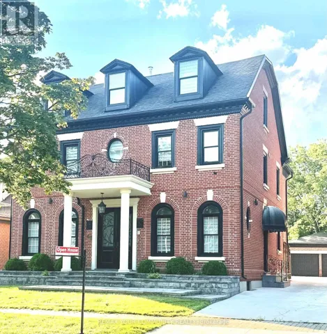 42 OATLANDS CRESCENT, Richmond Hill (Mill Pond), Ontario L4C9P2