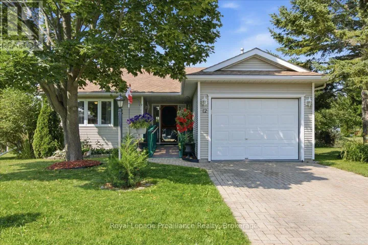 12 REYNOLDS PLACE, Prince Edward County (Wellington), Ontario K0K3L0
