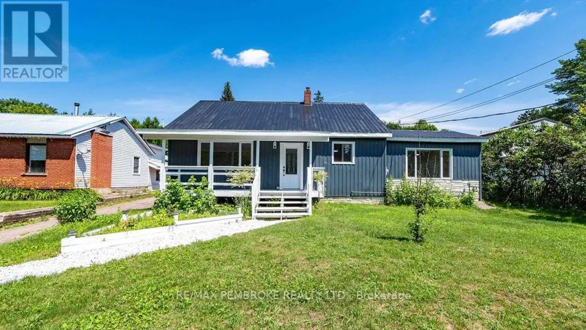 32560 HIGHWAY HIGHWAY, Laurentian Hills, Ontario K0J1P0