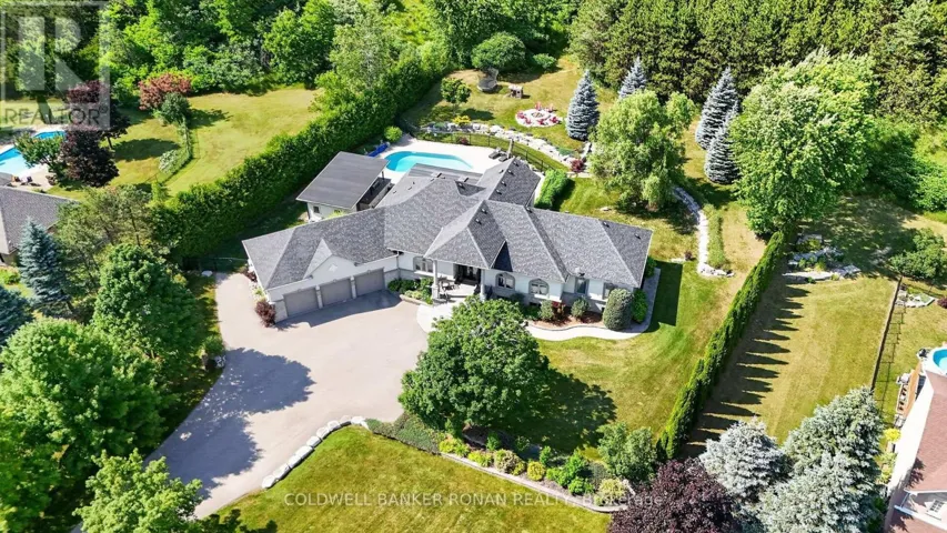9 MORAINE PLACE, Caledon (Palgrave), Ontario L7E0E5