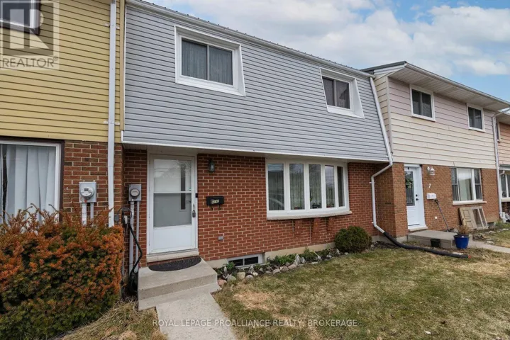 9 - 5 WINCHESTER DRIVE, Greater Napanee (Greater Napanee), Ontario K7R3P9