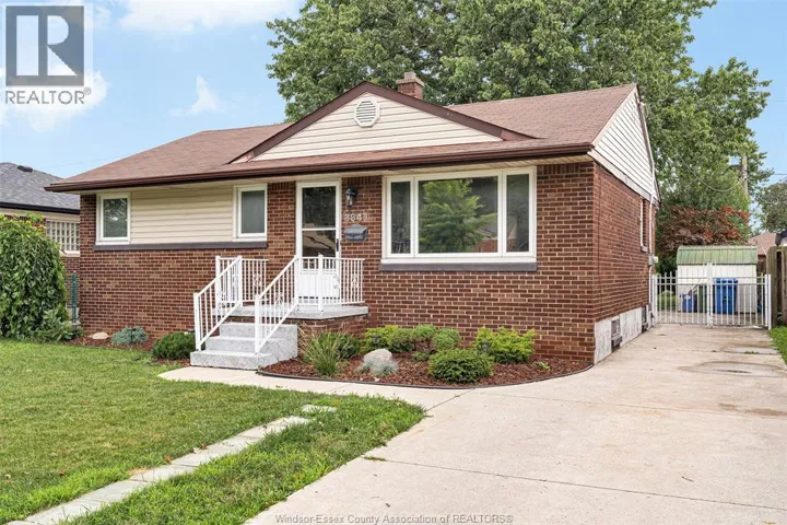 3849 HILLCREST, Windsor, Ontario N9C2E4