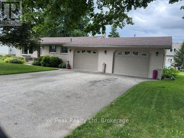 31 LAWRENCE AVENUE W, Minto, Ontario N0G1Z0