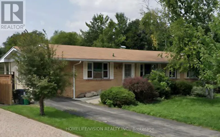 6 BRENHAM CRESCENT, Toronto (Newtonbrook East), Ontario M2M2L1