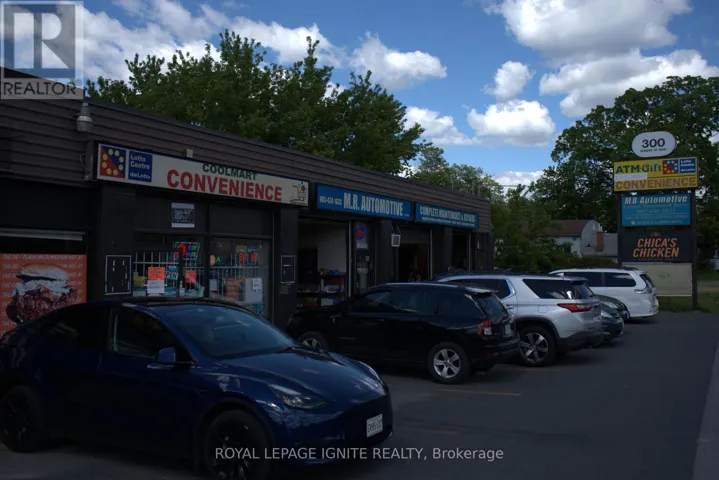300 DUNDAS STREET E, Whitby (Downtown Whitby), Ontario L1N2J1